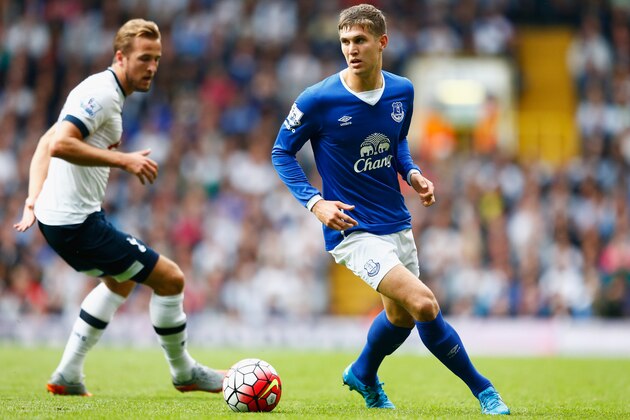 LONDON, ENGLAND - AUGUST 29: John Stones of Everton in action during the Barclays Premier League match between Tottenham Hotspur and Everton at White Hart Lane on August 29, 2015 in London, England.  (Photo by Julian Finney/Getty Images)