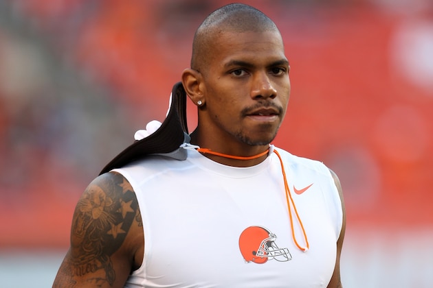 Cleveland Browns wide receiver Terrelle Pryor (87) against the Buffalo Bills in an NFL preseason football game, Thursday, Aug. 20, 2015, in Cleveland. (AP Photo/Ron Schwane)