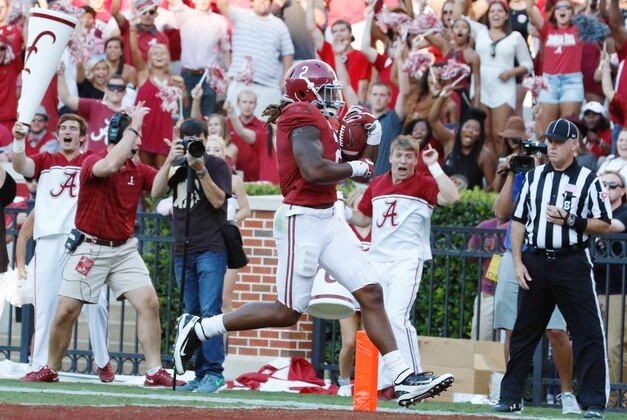 Sep 12, 2015; Tuscaloosa, AL, USA; Alabama Crimson Tide running back Derrick Henry (2) runs for a score against the Middle Tennessee Blue Raiders at Bryant-Denny Stadium. Mandatory Credit: Marvin Gentry-USA TODAY Sports Sep 12, 2015; Tuscaloosa, AL, USA; Alabama Crimson Tide running back Derrick Henry (2) runs for a score against the Middle Tennessee Blue Raiders at Bryant-Denny Stadium. Mandatory Credit: Marvin Gentry-USA TODAY Sports