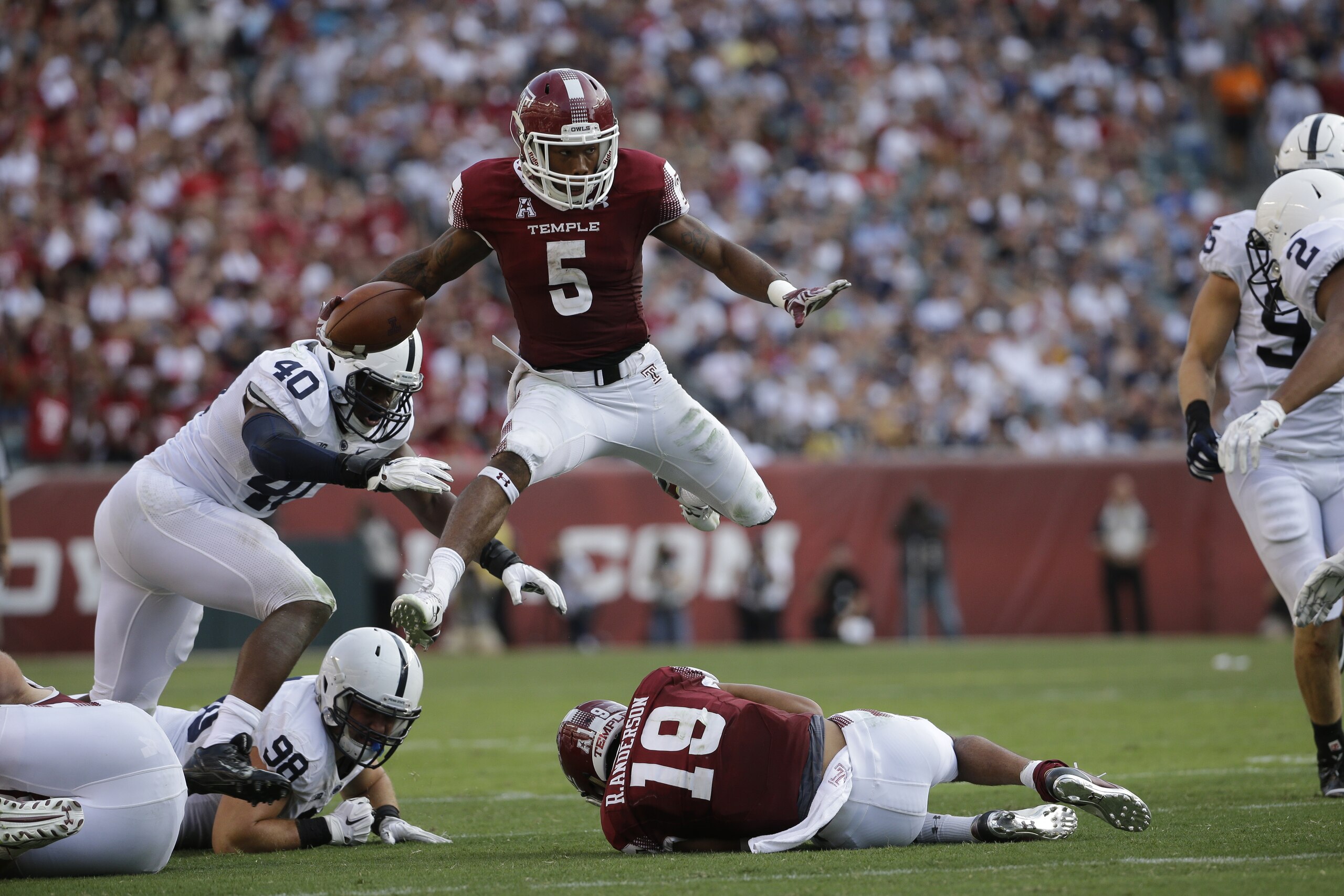 Temple's Jahad Thomas in action during an NCAA college football game against Penn State, Saturday, Sept. 5, 2015, in Philadelphia. (AP Photo/Matt Slocum)