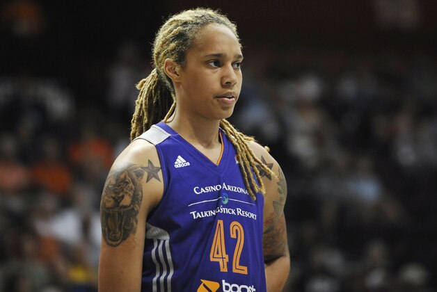 Phoenix Mercury’s Brittney Griner during a WNBA basketball game against the Connecticut Sun, Thursday, Aug. 27, 2015, in Uncasville, Conn. (AP Photo/Jessica Hill)