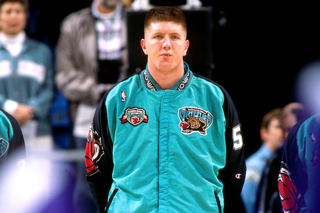 SACRAMENTO, CA - DECEMBER 18: Bryant Reeves #50 of the Vancouver Grizzlies stands against the Sacramento Kings during a game played on December 18, 1995 at Arco Arena in Sacramento, California. NOTE TO USER: User expressly acknowledges and agrees that, by downloading and or using this photograph, User is consenting to the terms and conditions of the Getty Images License Agreement. Mandatory Copyright Notice: Copyright 1995 NBAE (Photo by Rocky Widner/NBAE via Getty Images)