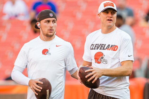 CLEVELAND, OH - AUGUST 20: Quarterbacks Johnny Manziel #2 and Josh McCown #13 of the Cleveland Browns warm up prior to a preseason game against the Buffalo Bills at FirstEnergy Stadium on August 20, 2015 in Cleveland, Ohio. (Photo by Jason Miller/Getty Images)