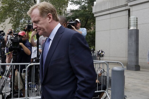 NFL Commissioner Roger Goodell leaves Federal court in New York,  Monday, Aug. 31, 2015. Last-minute settlement talks between lawyers for NFL Commissioner Roger Goodell and New England Patriots quarterback Tom Brady have failed, leaving a judge to decide the fate of