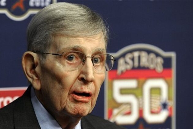 Retired Houston Astros broadcaster Milo Hamilton speaks at a baseball news conference before a gala honoring his 59-year career, Tuesday, Oct. 16, 2012, in Houston. (AP Photo/Pat Sullivan)