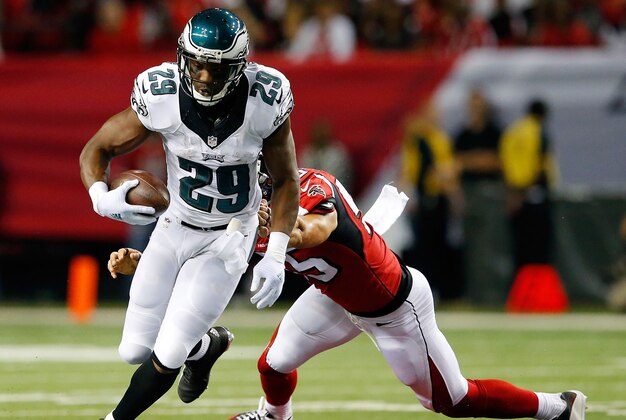 ATLANTA, GA - SEPTEMBER 14:  DeMarco Murray #29 of the Philadelphia Eagles breaks a tackle by Paul Worrilow #55 of the Atlanta Falcons during the first half  at the Georgia Dome on September 14, 2015 in Atlanta, Georgia.  (Photo by Kevin C. Cox/Getty Images)