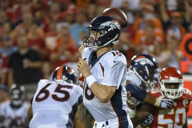Denver Broncos quarterback Peyton Manning (18) throws a pass to wide receiver Emmanuel Sanders in the third quarter of an NFL football game against the Kansas City Chiefs in Kansas City, Mo., Thursday, Sept. 17, 2015. Manning reached a milestone of 70,000 career passing yards with the throw. (AP Photo/Ed Zurga)