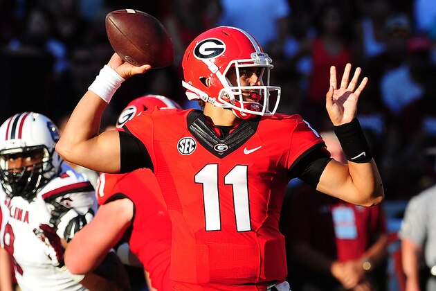 ATHENS, GA - SEPTEMBER 19: Greyson Lambert #11 of the Georgia Bulldogs passes against South Carolina Gamecocks on September 19, 2015 in Atlanta, Georgia. Photo by Scott Cunningham/Getty Images)
