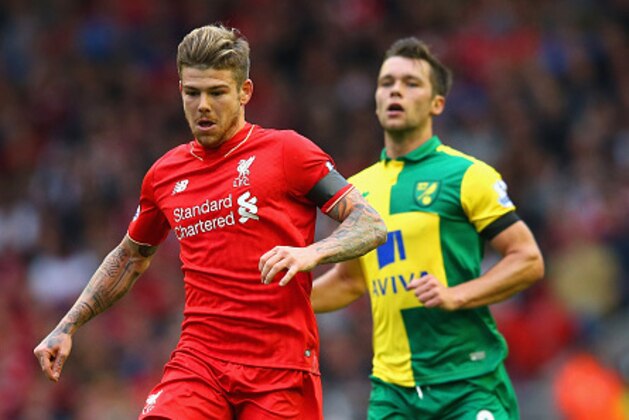 LIVERPOOL, ENGLAND - SEPTEMBER 20: Alberto Moreno of Liverpool breaks with the ball during the Barclays Premier League match between Liverpool and Norwich City at Anfield on September 20, 2015 in Liverpool, United Kingdom.  (Photo by Alex Livesey/Getty Images)