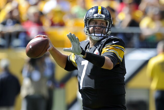 Pittsburgh Steelers quarterback Ben Roethlisberger (7) looks to pass in the first quarter of an NFL football game against the San Francisco 49ers, Sunday, Sept. 20, 2015 in Pittsburgh. (AP Photo/Don Wright)