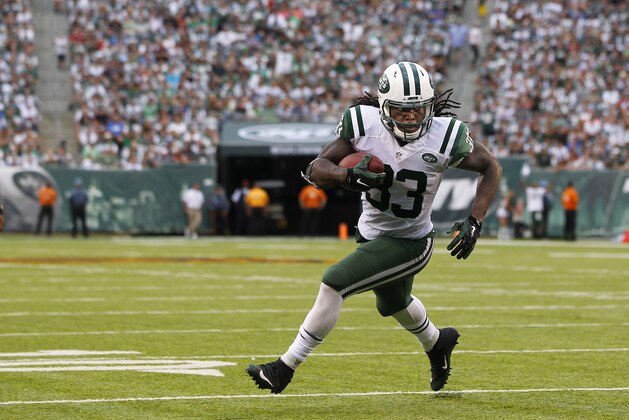 EAST RUTHERFORD, NJ - SEPTEMBER 13: Chris Ivory #33 of the New York Jets runs for a touchdown against the Cleveland Browns during the fourth quarter of a game at MetLife Stadium on September 13, 2015 in East Rutherford, New Jersey. The Jets won 31-10. (Photo by Rich Schultz /Getty Images)