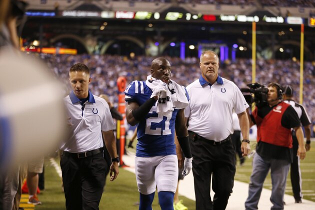 Indianapolis Colts cornerback Vontae Davis (21) leaves the field after being injured against the New York Jets in the first half of an NFL football game in Indianapolis, Monday, Sept. 21, 2015.  (AP Photo/AJ Mast)