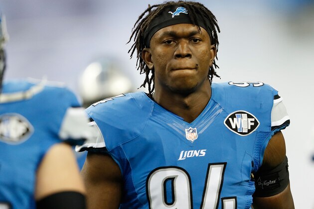 DETROIT, MI - DECEMBER 07:  Ezekiel Ansah #94 of the Detroit Lions runs on the field prior to the start of the game against the Tampa Bay Buccaneers at Ford Field on December 7, 2014 in Detroit, Michigan. The Lions defeated the Buccaneers 34-17.  (Photo by Leon Halip/Getty Images)