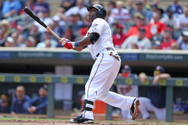 MINNEAPOLIS, MN - SEPTEMBER 20:  Torii Hunter #48 of the Minnesota Twins hits a home run against Los Angeles Angels of Anaheim in the second inning at Target Field on September 20, 2015 in Minneapolis, Minnesota.  (Photo by David Sherman/Getty Images)