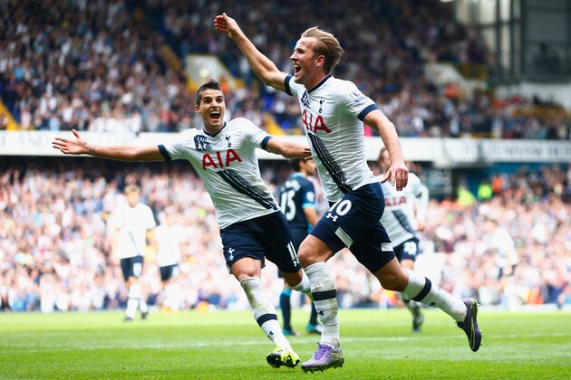 LONDON, ENGLAND - SEPTEMBER 26:  Harry Kane of Tottenham Hotspur celebrates scoring his team's third goal during the Barclays Premier League match between Tottenham Hotspur and Manchester City at White Hart Lane on September 26, 2015 in London, United Kingdom.  (Photo by Julian Finney/Getty Images)
