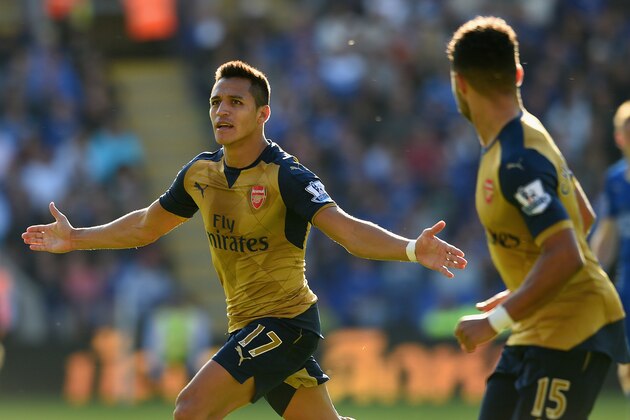 LEICESTER, ENGLAND - SEPTEMBER 26:  Alexis Sanchez of Arsenal celebrates scoring his team's fourth and his hat trick goal during the Barclays Premier League match between Leicester City and Arsenal at The King Power Stadium on September 26, 2015 in Leicester, United Kingdom.  (Photo by Ross Kinnaird/Getty Images)