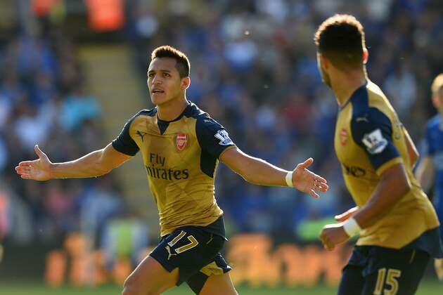 LEICESTER, ENGLAND - SEPTEMBER 26:  Alexis Sanchez of Arsenal celebrates scoring his team's fourth and his hat trick goal during the Barclays Premier League match between Leicester City and Arsenal at The King Power Stadium on September 26, 2015 in Leicester, United Kingdom.  (Photo by Ross Kinnaird/Getty Images)