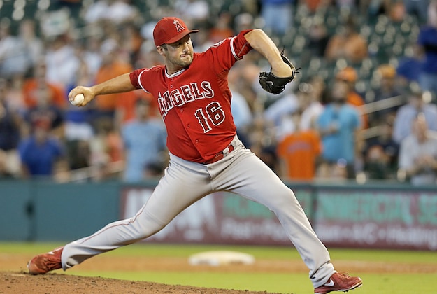Sep 23, 2015; Houston, TX, USA; Los Angeles Angels relief pitcher Huston Street (16) pitches against the Houston Astros in the ninth inning at Minute Maid Park. Angels won 6 to 5. Mandatory Credit: Thomas B. Shea-USA TODAY Sports