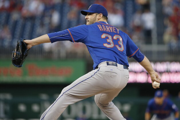 New York Mets starting pitcher Matt Harvey throws during the first inning of a baseball game against the Washington Nationals at Nationals Park, Tuesday, Sept. 8, 2015, in Washington. (AP Photo/Alex Brandon)