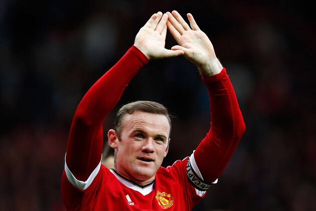 MANCHESTER, ENGLAND - SEPTEMBER 26:  Wayne Rooney of Manchester United celebrates scoring his team's second goal during the Barclays Premier League match between Manchester United and Sunderland at Old Trafford on September 26, 2015 in Manchester, United Kingdom.  (Photo by Dean Mouhtaropoulos/Getty Images)