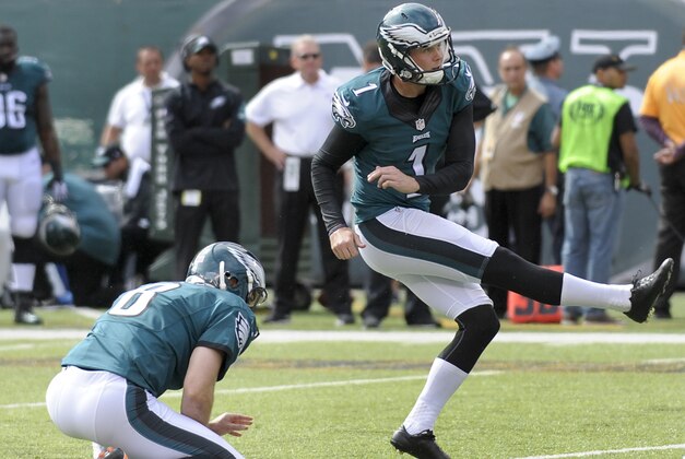 Philadelphia Eagles kicker Cody Parkey (1) kicks a field goal with punter Donnie Jones (8) holding during the first quarter of an NFL football game against the New York Jets, Sunday, Sept. 27, 2015, in East Rutherford, N.J. (AP Photo/Bill Kostroun)