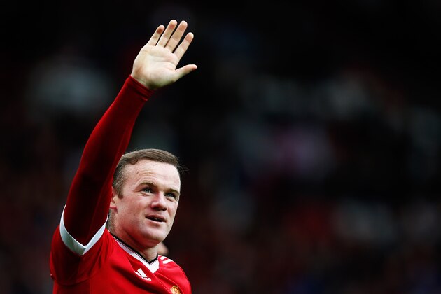MANCHESTER, ENGLAND - SEPTEMBER 26:  Wayne Rooney of Manchester United celebrates scoring his team's second goal during the Barclays Premier League match between Manchester United and Sunderland at Old Trafford on September 26, 2015 in Manchester, United Kingdom.  (Photo by Dean Mouhtaropoulos/Getty Images)