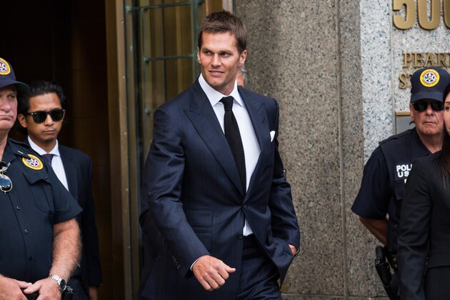 NEW YORK, NY - AUGUST 12:  New England Patriots quarterback Tom Brady leaves federal court after appealing the National Football League's (NFL) decision to suspend him for four games of the 2015 season on August 12, 2015 in New York City. The NFL alleges that Brady knew footballs used in one of last season's games was deflated below league standards, making it easier to handle.  (Photo by Andrew Burton/Getty Images)