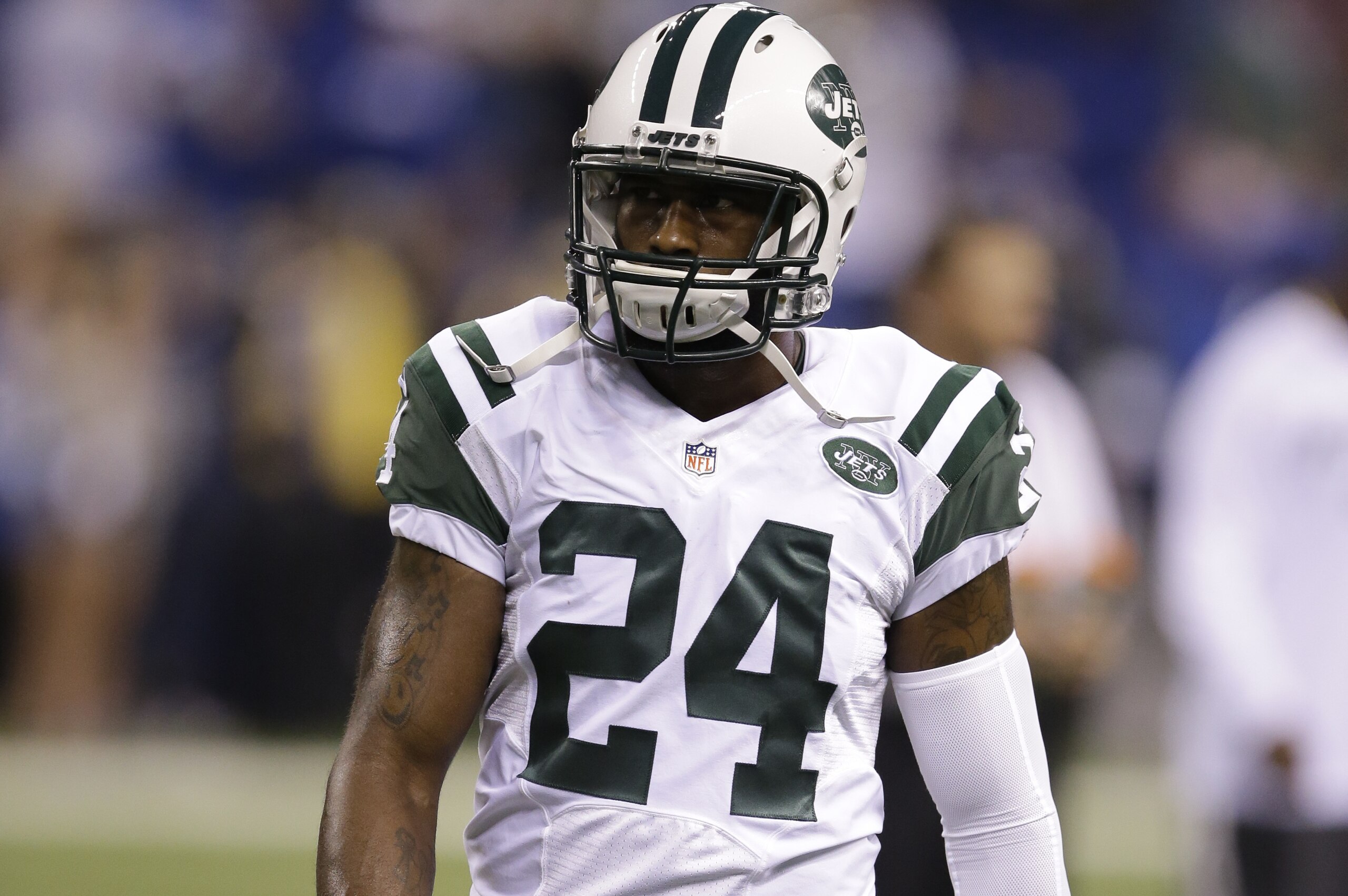 New York Jets cornerback Darrelle Revis (24) before an NFL football game against the Indianapolis Colts in Indianapolis, Monday, Sept. 21, 2015. (AP Photo/Darron Cummings)