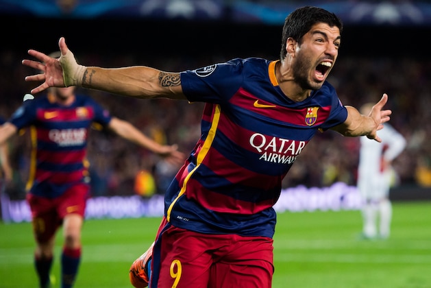 BARCELONA, SPAIN - SEPTEMBER 29:  Luis Suarez of FC Barcelona celebrates after scoring his team's second goal during the UEFA Champions League Group E match between FC Barcelona and Bayern 04 Leverkusen at Camp Nou on September 29, 2015 in Barcelona, Spain.  (Photo by Alex Caparros/Getty Images)