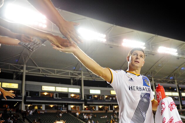 September 27, 2015; Carson, CA, USA; Los Angeles Galaxy midfielder Steven Gerrard (8) greets fans following the 3-2 victory against FC Dallas at StubHub Center. Mandatory Credit: Gary A. Vasquez-USA TODAY Sports September 27, 2015; Carson, CA, USA; Los Angeles Galaxy midfielder Steven Gerrard (8) greets fans following the 3-2 victory against FC Dallas at StubHub Center. Mandatory Credit: Gary A. Vasquez-USA TODAY Sports