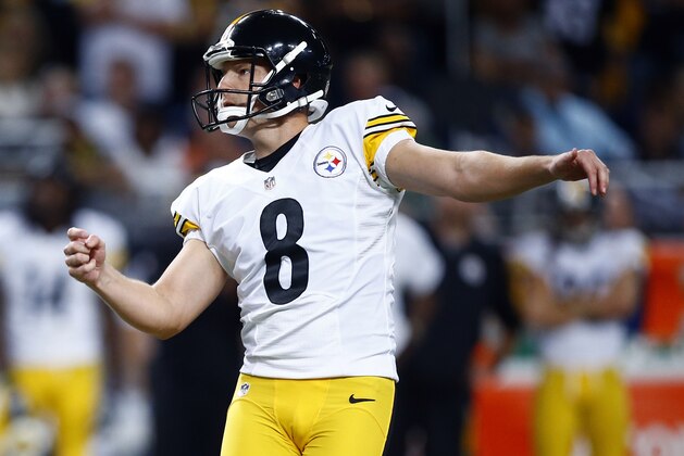 Pittsburgh Steelers' Josh Scobee watches his 41-yard field goal during the fourth quarter of an NFL football game against the St. Louis Rams Sunday, Sept. 27, 2015, in St. Louis. The Steelers won 12-6. (AP Photo/Billy Hurst)