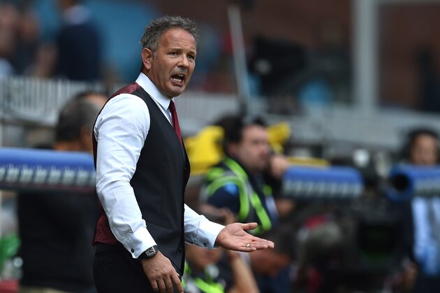 GENOA, ITALY - SEPTEMBER 27:  AC Milan head coach Sinisa Mihajlovic reacts during the Serie A match between Genoa CFC and AC Milan at Stadio Luigi Ferraris on September 27, 2015 in Genoa, Italy.  (Photo by Valerio Pennicino/Getty Images)
