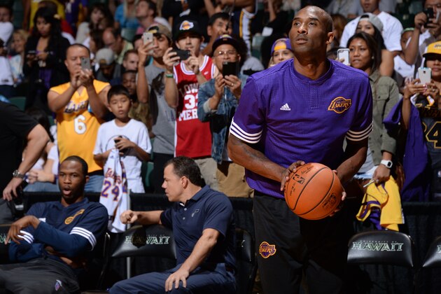 HONOLULU, HI - OCTOBER 4: Kobe Bryant #24 of the Los Angeles Lakers warms up before the preseason game against the Utah Jazz at the Stan Sheriff Center on October 4, 2015 in Honolulu, Hawaii. NOTE TO USER: User expressly acknowledges and agrees that, by downloading and/or using this Photograph, user is consenting to the terms and conditions of the Getty Images License Agreement. Mandatory Copyright Notice: Copyright 2015 NBAE (Photo by Andrew D. Bernstein/NBAE via Getty Images)