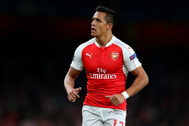 LONDON, ENGLAND - SEPTEMBER 29:  Alexis Sanchez of Arsenal during the UEFA Champions League match between Arsenal and Olympiacos at the Emirates Stadium on September 29, 2015 in London, United Kingdom.  (Photo by Catherine Ivill - AMA/Getty Images)