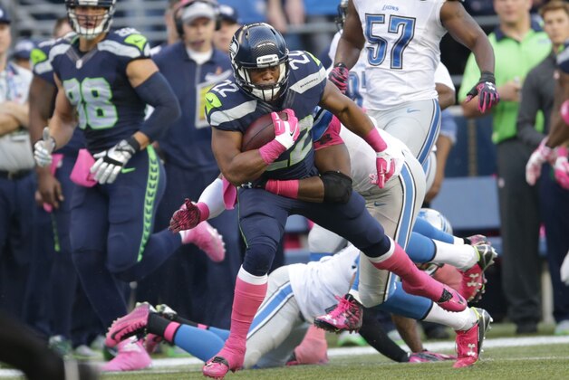 Seattle Seahawks running back Fred Jackson carries the ball against the Detroit Lions in the first half of an NFL football game, Monday, Oct. 5, 2015, in Seattle. (AP Photo/Scott Eklund)
