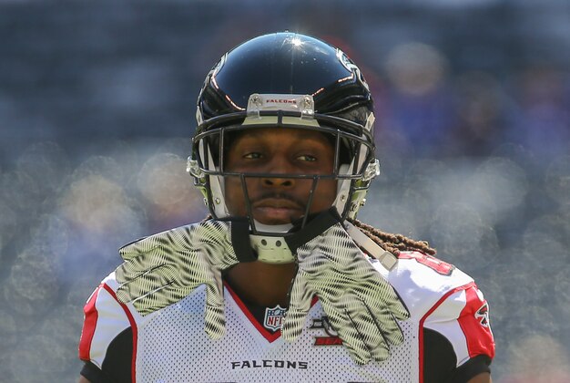 Sep 20, 2015; East Rutherford, NJ, USA; Atlanta Falcons wide receiver Roddy White (84) during the pre game warmup for their game against the New York Giants at MetLife Stadium. Mandatory Credit: Ed Mulholland-USA TODAY Sports