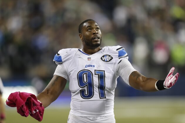 SEATTLE, WA - OCTOBER 5: Defensive lineman Jason Jones #91 of the Detroit Lions gestures on the sidelines during a football game against the Seattle Seahawks at CenturyLink Field on October 5, 2015 in Seattle, Washington. The Seahawks won the game 13-10. (Photo by Stephen Brashear/Getty Images)