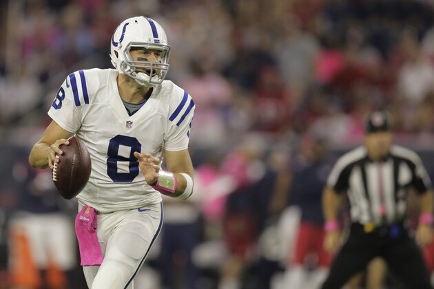 Indianapolis Colts quarterback Matt Hasselbeck (8) passes against the Houston Texans during the first half of an NFL football game Thursday, Oct. 8, 2015, in Houston. (AP Photo/Patric Schneider)