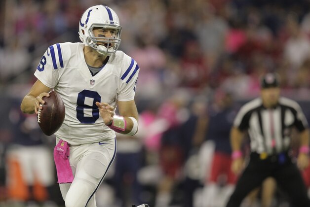 Indianapolis Colts quarterback Matt Hasselbeck (8) passes against the Houston Texans during the first half of an NFL football game Thursday, Oct. 8, 2015, in Houston. (AP Photo/Patric Schneider)