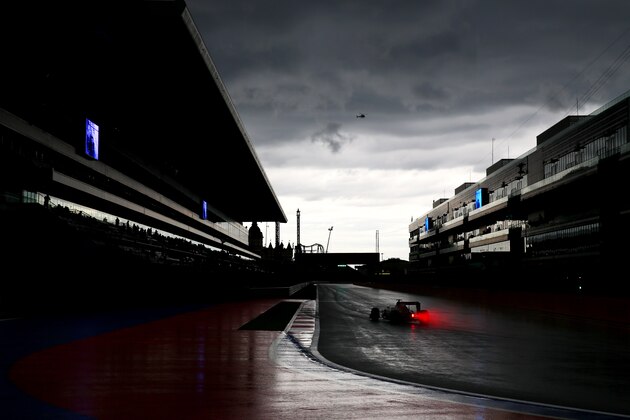 SOCHI, RUSSIA - OCTOBER 09:  Carlos Sainz of Spain and Scuderia Toro Rosso drives during practice for the Formula One Grand Prix of Russia at Sochi Autodrom on October 9, 2015 in Sochi, Russia.  (Photo by Dan Istitene/Getty Images)