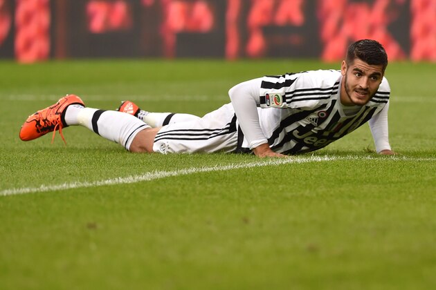 TURIN, ITALY - OCTOBER 04:  Alvaro Morata of Juventus FC looks on during the Serie A match between Juventus FC and Bologna FC at Juventus Arena on October 4, 2015 in Turin, Italy.  (Photo by Valerio Pennicino/Getty Images)