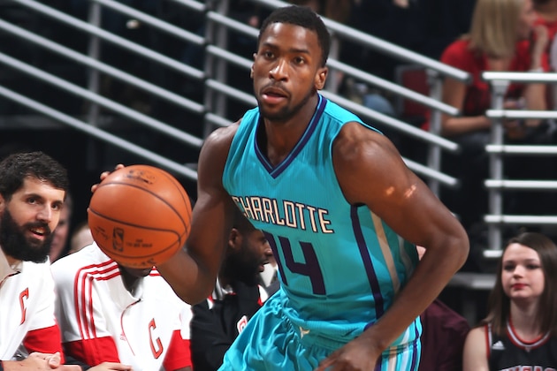 CHICAGO, IL - MARCH 23: Michael Kidd-Gilchrist #14 of the Charlotte Hornets handles the ball against the Chicago Bulls on March 23, 2015 at the United Center in Chicago, Illinois. NOTE TO USER: User expressly acknowledges and agrees that, by downloading and or using this Photograph, user is consenting to the terms and conditions of the Getty Images License Agreement. Mandatory Copyright Notice: Copyright 2015 NBAE (Photo by Gary Dineen/NBAE via Getty Images)