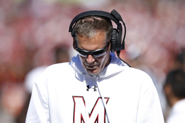 COLUMBUS, OH - OCTOBER 10: Head coach Randy Edsall of the Maryland Terrapins hangs his head on the sideline during a game against the Ohio State Buckeyes at Ohio Stadium on October 10, 2015 in Columbus, Ohio. The Buckeyes defeated the Terrapins 49-28. (Photo by Joe Robbins/Getty Images) COLUMBUS, OH - OCTOBER 10: Head coach Randy Edsall of the Maryland Terrapins hangs his head on the sideline during a game against the Ohio State Buckeyes at Ohio Stadium on October 10, 2015 in Columbus, Ohio. The Buckeyes defeated the Terrapins 49-28. (Photo by Joe Robbins/Getty Images)