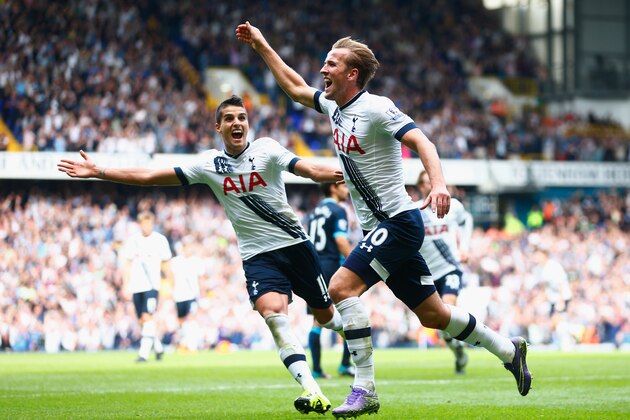 LONDON, ENGLAND - SEPTEMBER 26:  Harry Kane of Tottenham Hotspur celebrates scoring his team's third goal during the Barclays Premier League match between Tottenham Hotspur and Manchester City at White Hart Lane on September 26, 2015 in London, United Kingdom.  (Photo by Julian Finney/Getty Images)