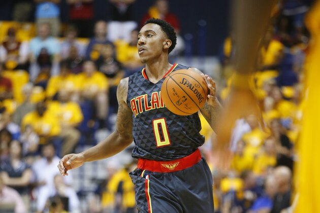 CINCINNATI, OH - OCTOBER 7: Jeff Teague #0 of the Atlanta Hawks looks to move the ball against the Cleveland Cavaliers during the preseason game on October 7, 2015 at Cintas Center Cincinnati, Ohio. NOTE TO USER: User expressly acknowledges and agrees that, by downloading and or using this Photograph, user is consenting to the terms and conditions of the Getty Images License Agreement. Mandatory Copyright Notice: Copyright 2015 NBAE (Photo by Jeff Haynes/NBAE via Getty Images)