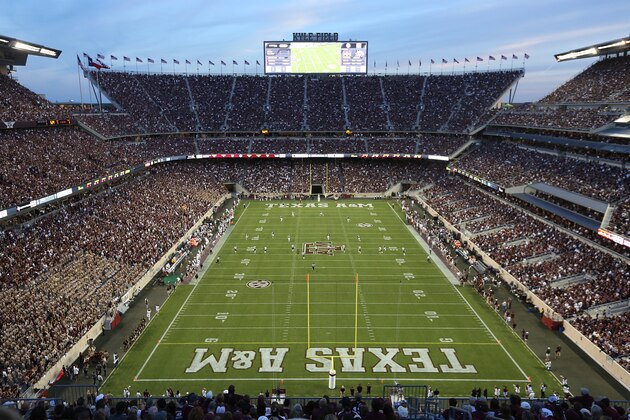 COLLEGE STATION, TX - OCTOBER 03: General view as Mississippi State Bulldogs kicks off to the Texas A&M Aggies in the first quarter on October 3, 2015 at Kyle Field in College Station, Texas. (Photo by Thomas B. Shea/Getty Images)