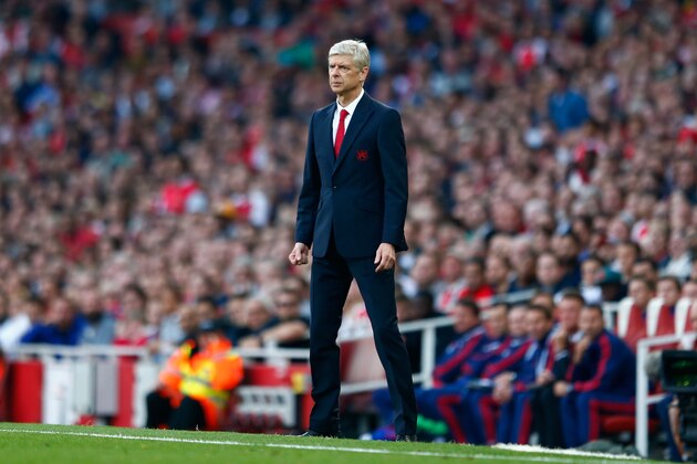 LONDON, ENGLAND - OCTOBER 04:  Arsene Wenger manager of Arsenal looks on from the touchline during the Barclays Premier League match between Arsenal and Manchester United at Emirates Stadium on October 4, 2015 in London, England.  (Photo by Julian Finney/Getty Images)