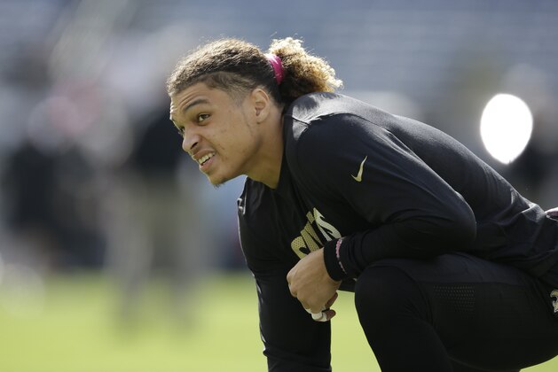 New Orleans Saints' Willie Snead warms up before an NFL football game against the Philadelphia Eagles, Sunday, Oct. 11, 2015, in Philadelphia. (AP Photo/Matt Rourke)