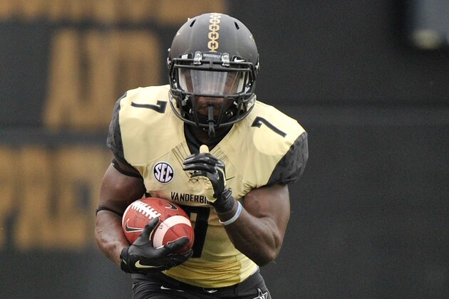 NASHVILLE, TN - SEPTEMBER 19:  Ralph Webb #7 of the Vanderbilt Commodores plays against the Austin Peay Governors at Vanderbilt Stadium on September 19, 2015 in Nashville, Tennessee.  (Photo by Frederick Breedon/Getty Images)