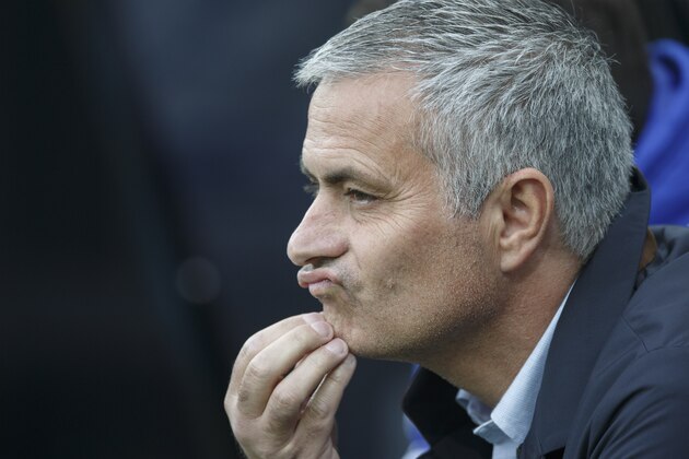 NEWCASTLE UPON TYNE, ENGLAND - SEPTEMBER 26: Jose Mourinho Manager of Chelsea during the Barclays Premier League match between Newcastle United and Chelsea at St James' Park on September 26, 2015 in Newcastle upon Tyne, United Kingdom.  (Photo by Steve Welsh/Getty Images)